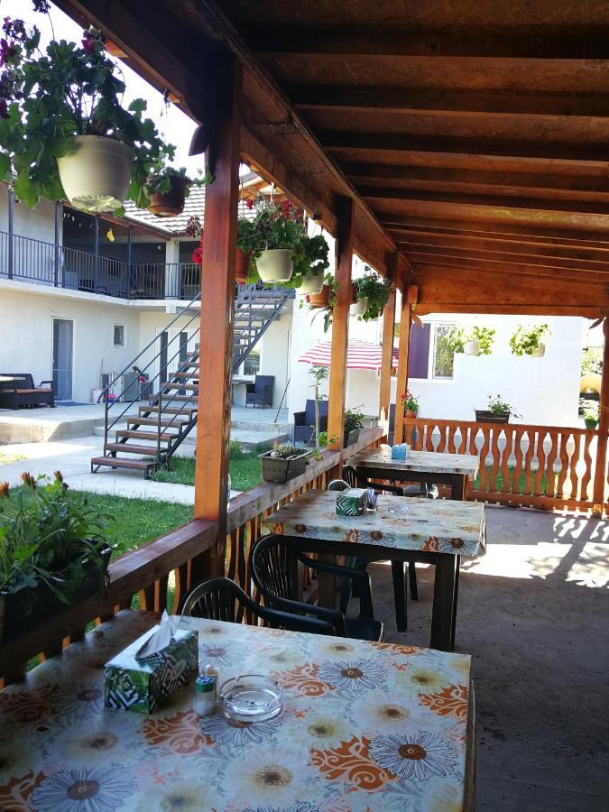 Vila Baciu Hotel Tuzla Ngoại thất bức ảnh