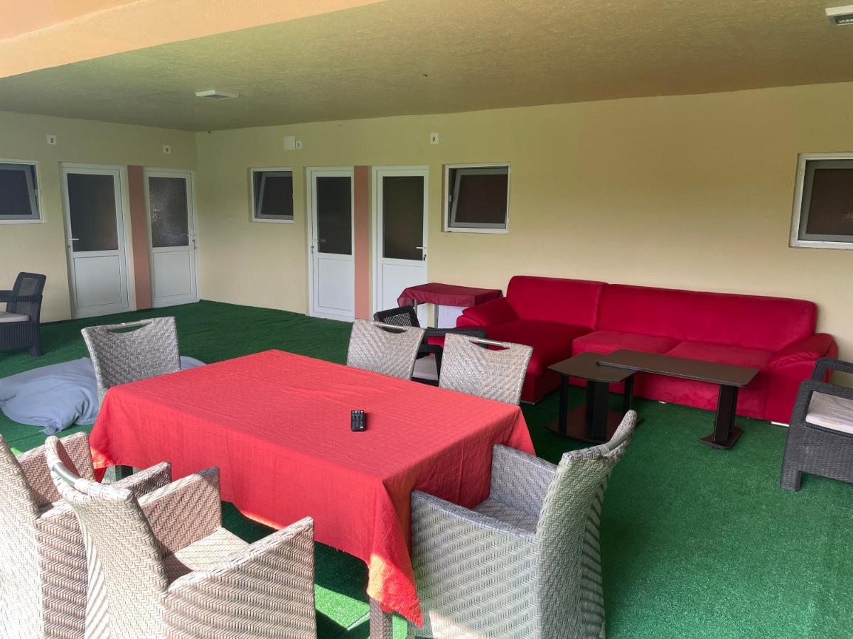 Vila Baciu Hotel Tuzla Ngoại thất bức ảnh