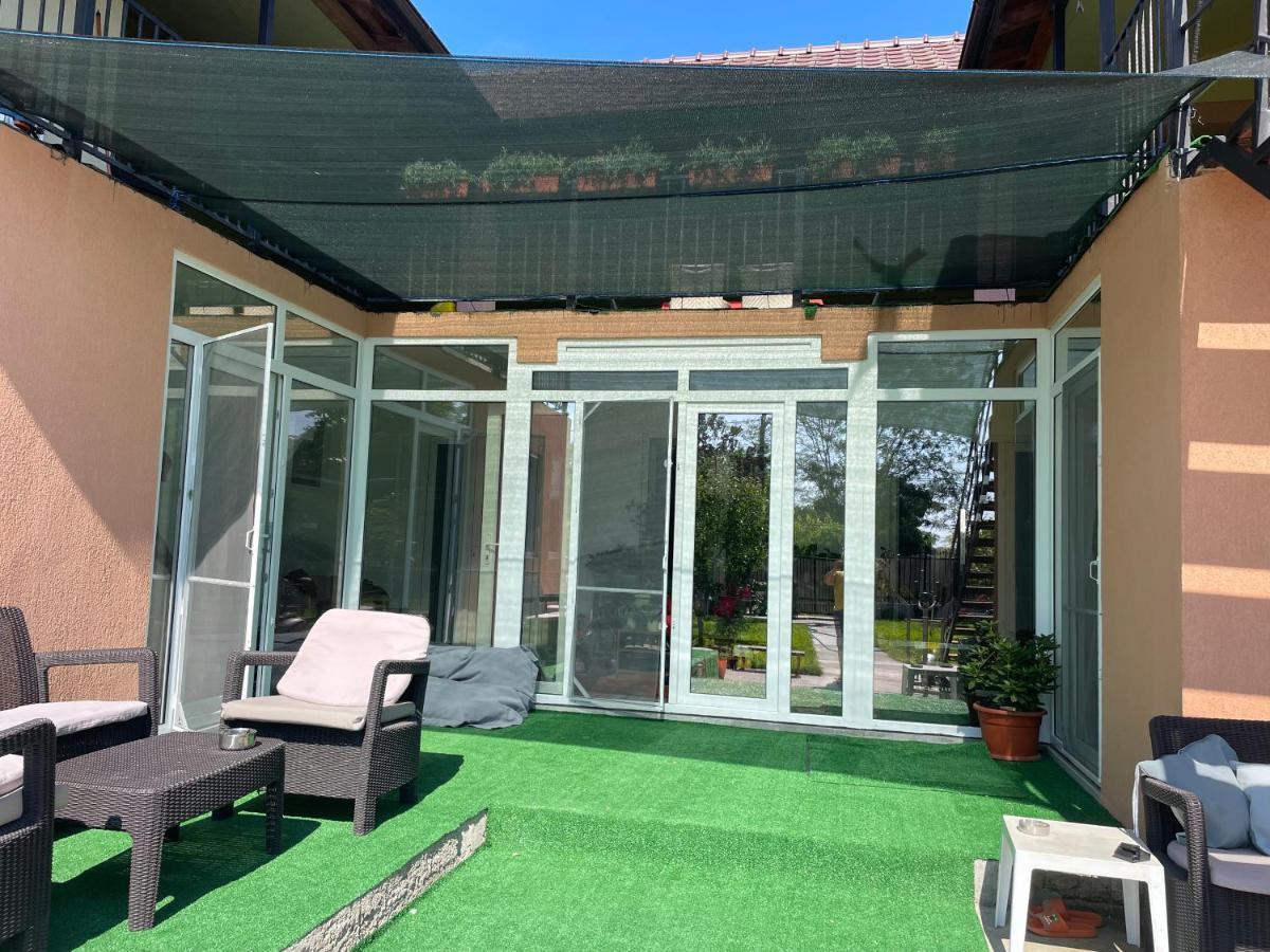 Vila Baciu Hotel Tuzla Ngoại thất bức ảnh