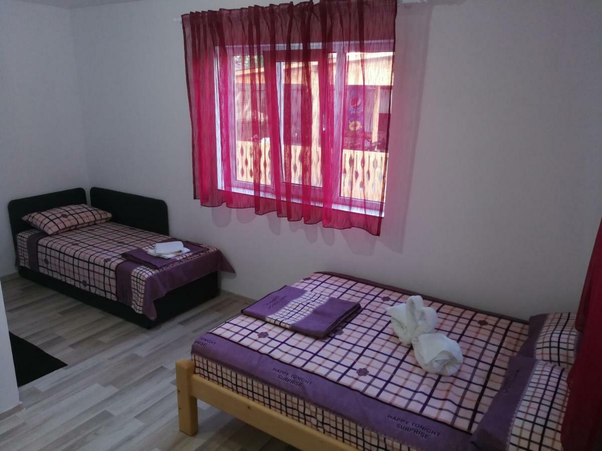 Vila Baciu Hotel Tuzla Ngoại thất bức ảnh