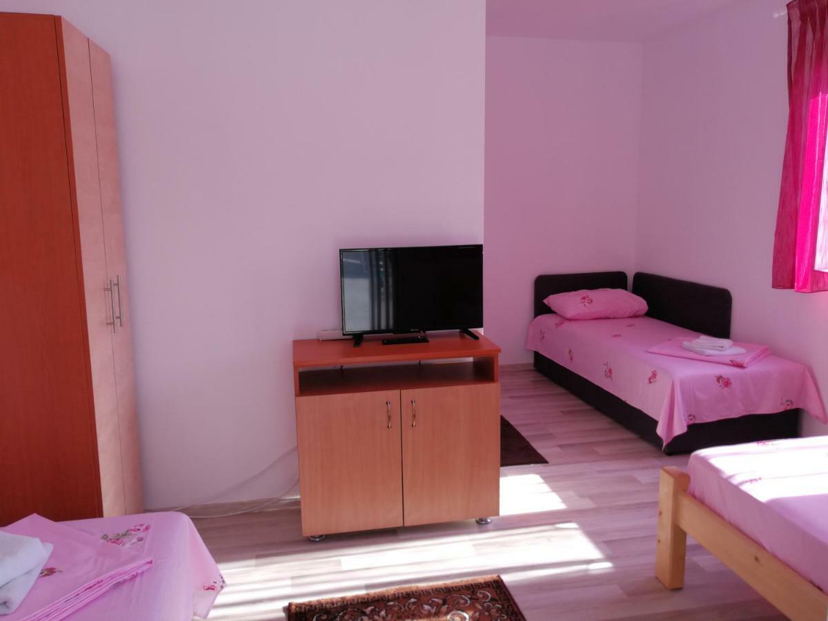 Vila Baciu Hotel Tuzla Ngoại thất bức ảnh