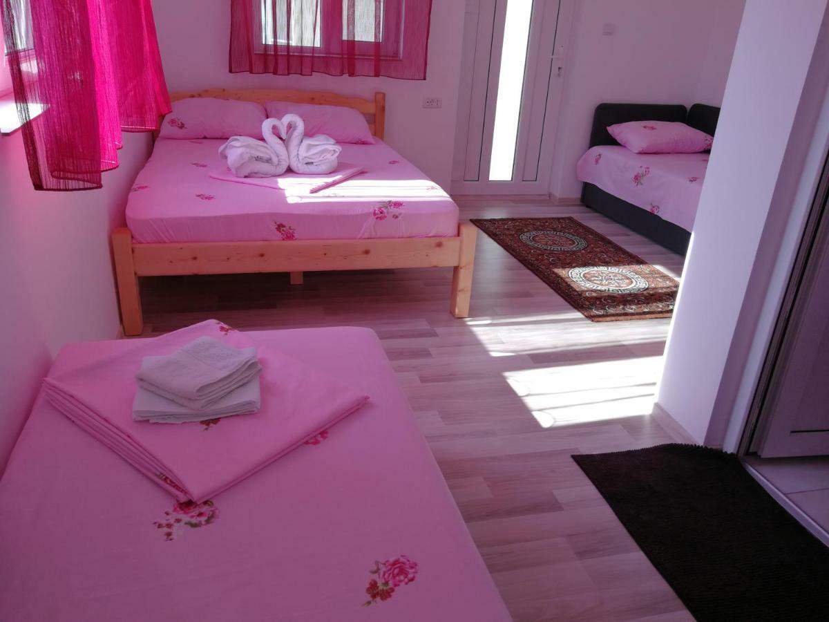 Vila Baciu Hotel Tuzla Ngoại thất bức ảnh
